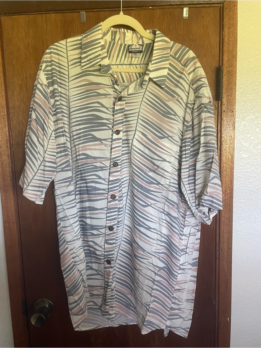Manuhealii XL Men’s Aloha Shirt